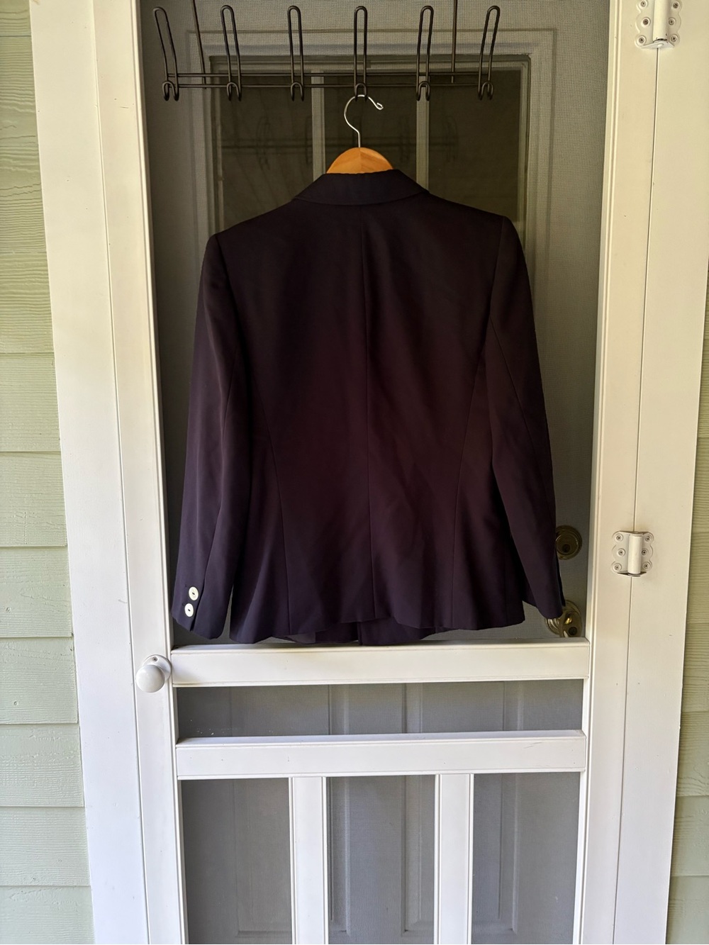 Vintage Valentino Double-Breasted Navy Blazer - Picture 8 of 14